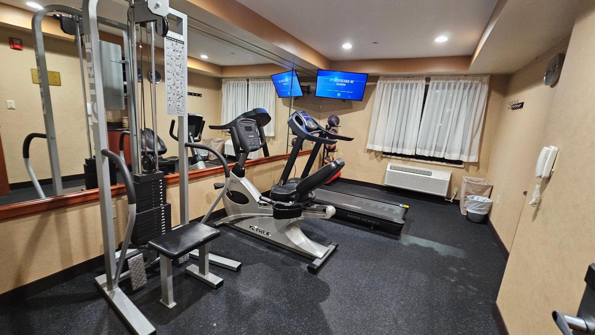 Econo Lodge Woodbridge Iselin Esterno foto
