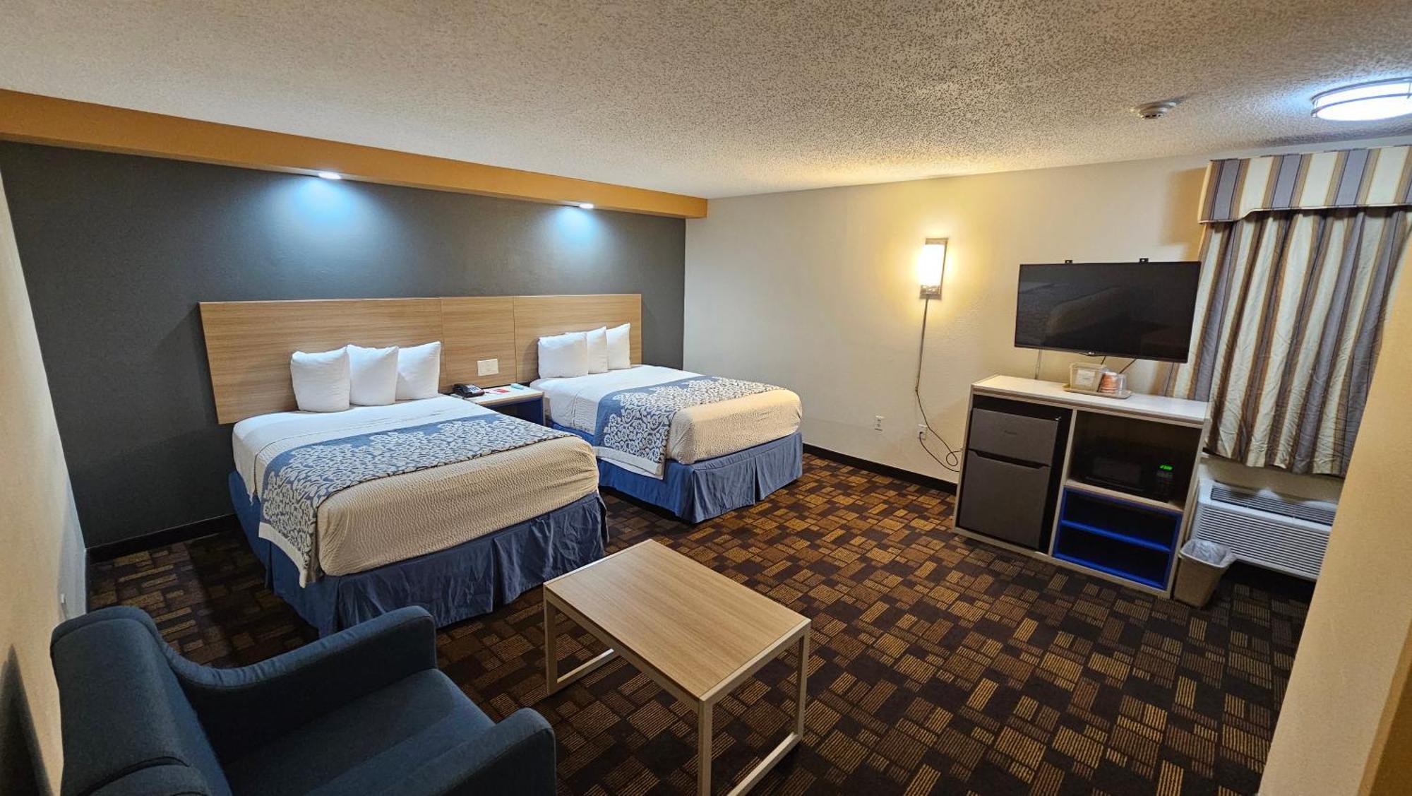Econo Lodge Woodbridge Iselin Esterno foto
