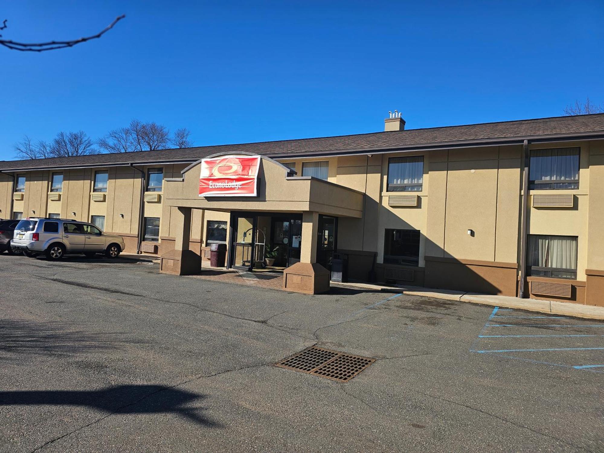 Econo Lodge Woodbridge Iselin Esterno foto